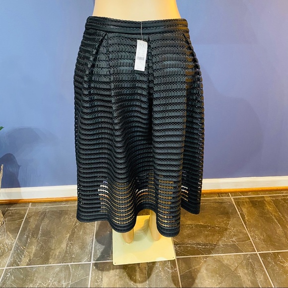 NWT New York & Company Skirt - Picture 3 of 5